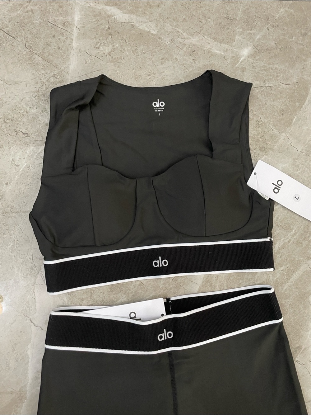 ALO Yoga Black Legging and Crop Top Set with White Trim - Picture 2 of 4